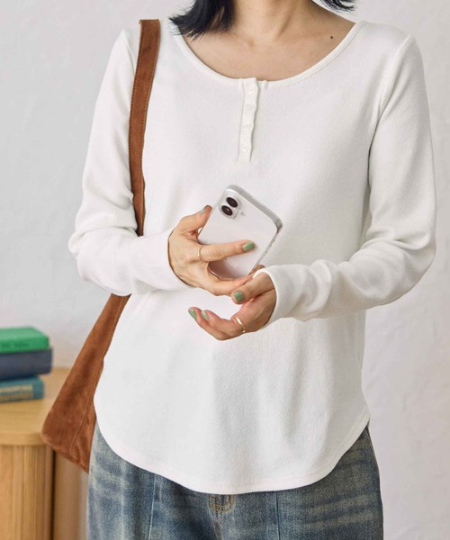 CHAN ME(チャンミ)の「ヘンリーネックプルオーバー(Tシャツ/カットソー・レディース・グレー/ブラック/ホワイト・X-LARGE/LARGE/MEDIUM)」の9枚目の写真