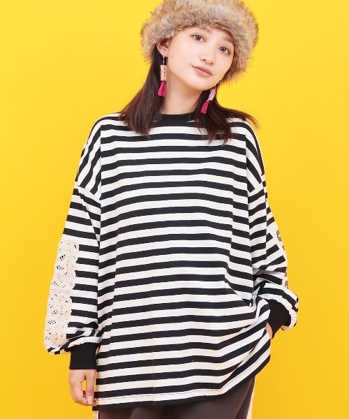 チチカカ(チチカカ)の「Orale! モチーフパッチロングTシャツ(Tシャツ/カットソー・レディース・ブラック/ライトグレー/ピンク・FREE)」の2枚目の写真