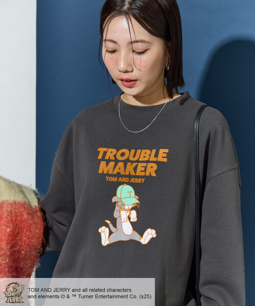 FREAK'S STORE(フリークスストア)の「限定展開 TOM AND JERRY/トムとジェリー フロッキー ロゴ スウェット(スウェット・レディース・チャコールグレー/ナチュラル/ブラック/ベージュ/ネイビー/グレー・フリ-)」の7枚目の写真