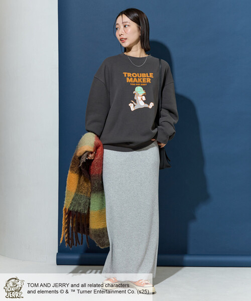 FREAK'S STORE(フリークスストア)の「限定展開 TOM AND JERRY/トムとジェリー フロッキー ロゴ スウェット(スウェット・レディース・チャコールグレー/ナチュラル/ブラック/ベージュ/ネイビー/グレー・フリ-)」の11枚目の写真