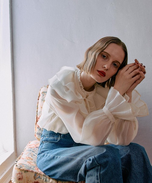 mysty woman（ミスティウーマン）の「2WAYBIGカラーブラウス 583460（シャツ/ブラウス・レディース・オフホワイト/ブラック・FREE）」の8枚目の写真