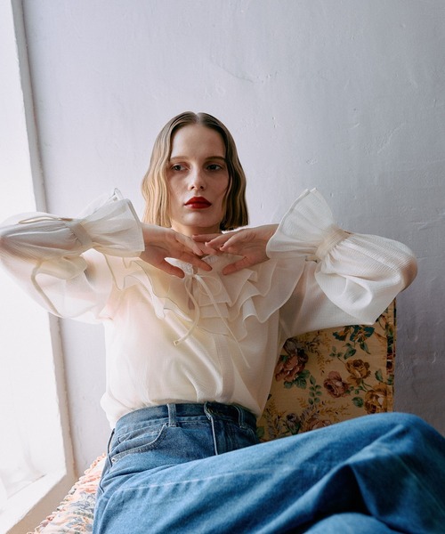 mysty woman（ミスティウーマン）の「2WAYBIGカラーブラウス 583460（シャツ/ブラウス・レディース・オフホワイト/ブラック・FREE）」の9枚目の写真