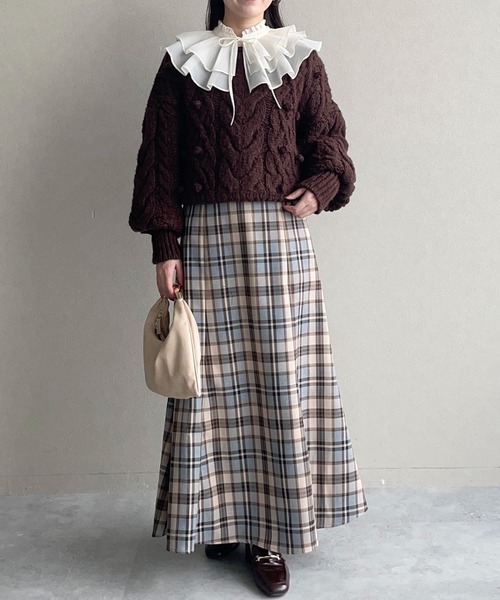 mysty woman（ミスティウーマン）の「2WAYBIGカラーブラウス 583460（シャツ/ブラウス・レディース・オフホワイト/ブラック・FREE）」の12枚目の写真