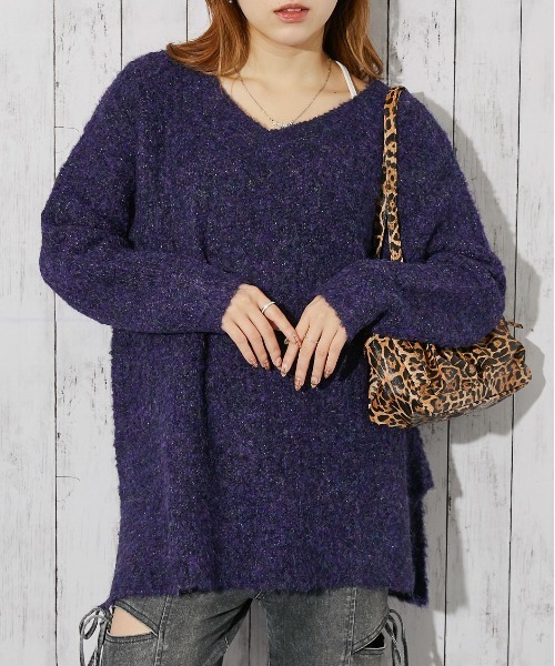 GORGE(ゴージ)の「《バックリボン×ブークレ》レディース チュニックニット ふんわり長丈 秋冬(ニット/セーター・レディース・チャコール/ネイビー/アイボリー/レッド/グリーン・F)」の5枚目の写真