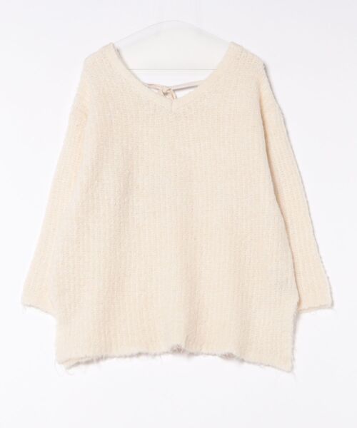 GORGE(ゴージ)の「《バックリボン×ブークレ》レディース チュニックニット ふんわり長丈 秋冬(ニット/セーター・レディース・チャコール/ネイビー/アイボリー/レッド/グリーン・F)」の13枚目の写真