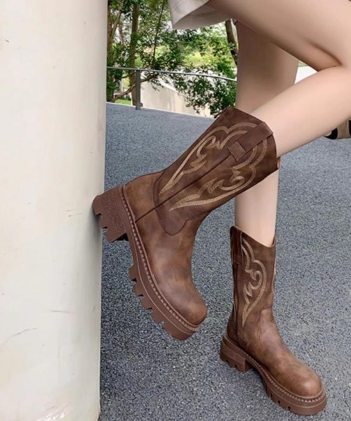 SHEPP（シープ）の「刺繍デザイン 入りウエスタンブーツ（ブーツ・レディース・ブラウン/ベージュ・M/L）」の4枚目の写真