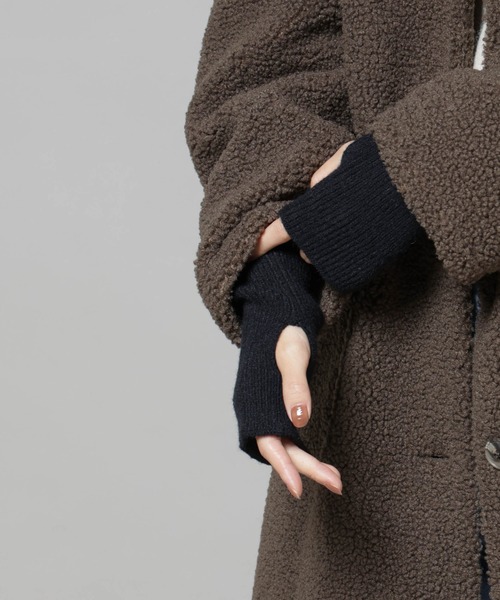 NANO universe（ナノユニバース）の「リブニットアームウォーマー（手袋・レディース・ブラック/ライトグレー/ベージュ・FREE）」の2枚目の写真