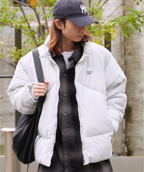 Reebok(リーボック)の「Reebok/リーボック ナイロンワッシャー ダックダウン ショートダウンジャケット/ブルゾン ブランドロゴ(ダウンジャケット/コート・メンズ・グレー/ライトグレー・M/L/XL/S)」の2枚目の写真