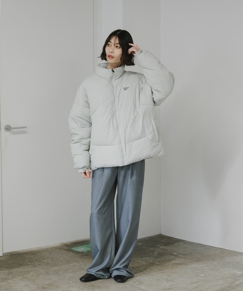 Reebok(リーボック)の「Reebok/リーボック ナイロンワッシャー ダックダウン ショートダウンジャケット/ブルゾン ブランドロゴ(ダウンジャケット/コート・メンズ・グレー/ライトグレー・M/L/XL/S)」の7枚目の写真