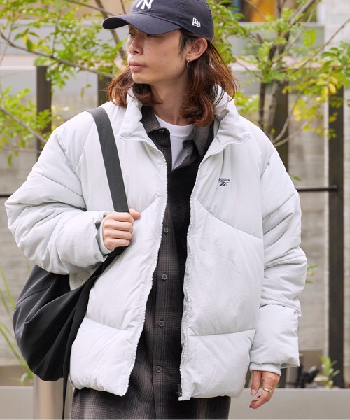 Reebok(リーボック)の「Reebok/リーボック ナイロンワッシャー ダックダウン ショートダウンジャケット/ブルゾン ブランドロゴ(ダウンジャケット/コート・メンズ・グレー/ライトグレー・M/L/XL/S)」の16枚目の写真