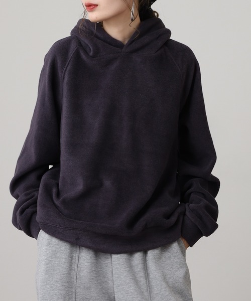 OMNES（オムネス）の「ふわふわフリースパーカー長袖（パーカー・レディース・パープル/チャコール/キャメル/アイボリー・FREE）」の3枚目の写真