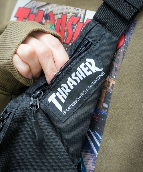THRASHER（スラッシャー）の「HOMETOWN WAIST BAG/THRASHER スラッシャー ウエストバッグ ボディバッグ ヒップバッグ ユニセックス ウエストポーチストリート スケート（ボディバッグ/ウエストポーチ・メンズ・ブラック×ブルー/ブラック×ホワイト・FREE）」の9枚目の写真