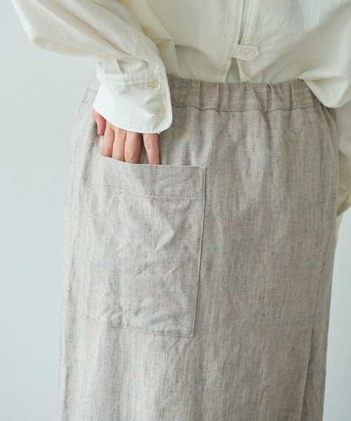yuni(ユニ )の「slab nep tweed I line tight スカート(スカート・レディース・ベージュ/グレー・FREE)」の9枚目の写真