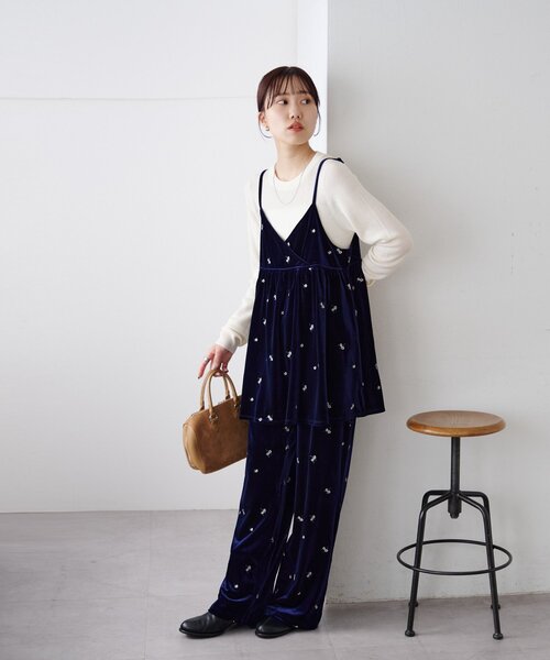 DISCOAT(ディスコート)の「ベロア刺繍イージーパンツ(その他パンツ・レディース・ネイビー/ブラック・FREE)」の14枚目の写真
