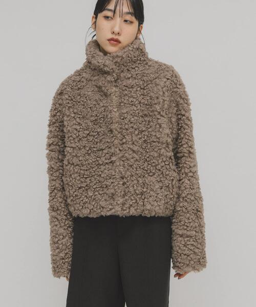 KBF（ケイビーエフ）の「フォルムボアジャケット（その他アウター・レディース・ベージュ系その他/グリーン系その他/アイボリー・ONE）」の21枚目の写真