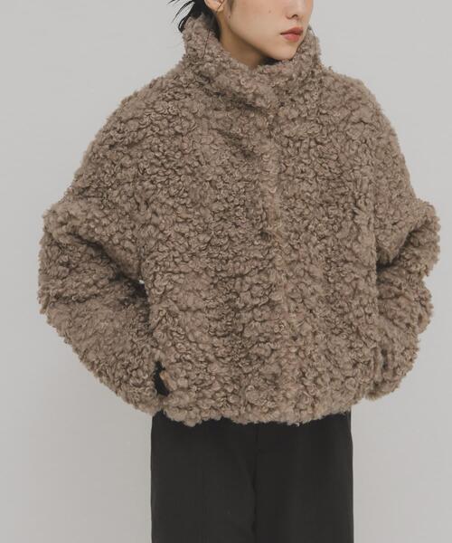 KBF（ケイビーエフ）の「フォルムボアジャケット（その他アウター・レディース・ベージュ系その他/グリーン系その他/アイボリー・ONE）」の22枚目の写真