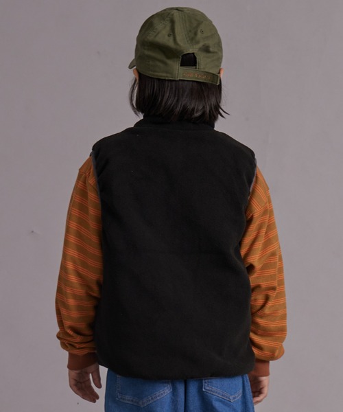 PAIRMANON STREET（ペアマノンストリート）の「フリース スタンドカラー ジップベスト【PAIRMANON STREET】（ベスト・キッズ・グリーン系その他/ブルー系その他/アイボリー/ブラック・100/110/120/130/140/150/160/90）」の9枚目の写真
