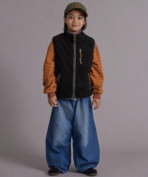 PAIRMANON STREET（ペアマノンストリート）の「フリース スタンドカラー ジップベスト【PAIRMANON STREET】（ベスト・キッズ・グリーン系その他/ブルー系その他/アイボリー/ブラック・100/110/120/130/140/150/160/90）」の10枚目の写真