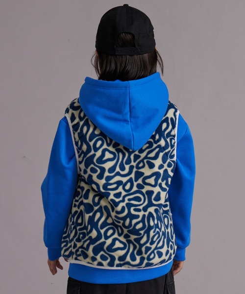 PAIRMANON STREET（ペアマノンストリート）の「フリース スタンドカラー ジップベスト【PAIRMANON STREET】（ベスト・キッズ・グリーン系その他/ブルー系その他/アイボリー/ブラック・100/110/120/130/140/150/160/90）」の15枚目の写真