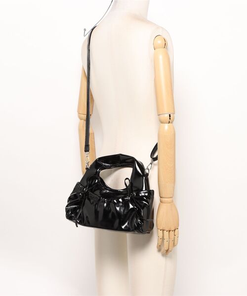 HOOK(フック)の「HOOK for girls 2WAY リボンデザイン フェイクレザー バッグ(ハンドバッグ・レディース・ブラック/アイボリー/ピンク/レッド・FREE)」の8枚目の写真