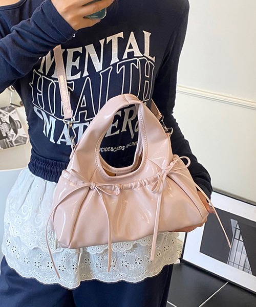 HOOK(フック)の「HOOK for girls 2WAY リボンデザイン フェイクレザー バッグ(ハンドバッグ・レディース・ブラック/アイボリー/ピンク/レッド・FREE)」の2枚目の写真