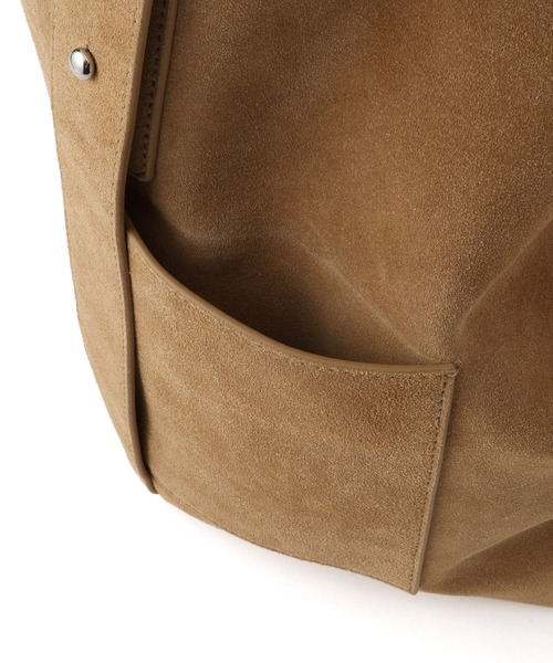 ADAM ET ROPE'(アダムエロペ)の「スプリットレザーワンショルダー2WAYバッグ(ショルダーバッグ・レディース・ブラック/ベージュ・FREE)」の13枚目の写真