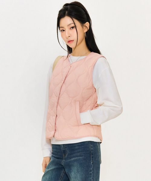 CHASECULT(チェイスカルト)の「女性ライトダウンキルティングベスト-ピンク(ダウンベスト・レディース・ピンク・90/100/85/95)」の1枚目の写真