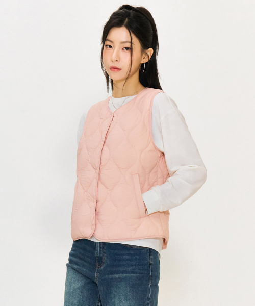 CHASECULT(チェイスカルト)の「女性ライトダウンキルティングベスト-ピンク(ダウンベスト・レディース・ピンク・90/100/85/95)」の3枚目の写真
