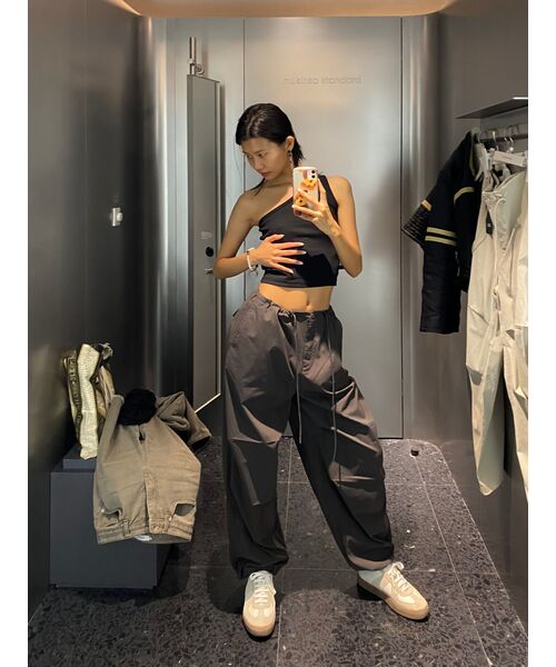 MUSINSA STANDARD WOMAN（ムシンサスタンダードウーマン）の「ウィメンズパラシュートパンツ [ガンメタル]（スウェットパンツ・レディース・その他・30/24/26/28/22）」の15枚目の写真