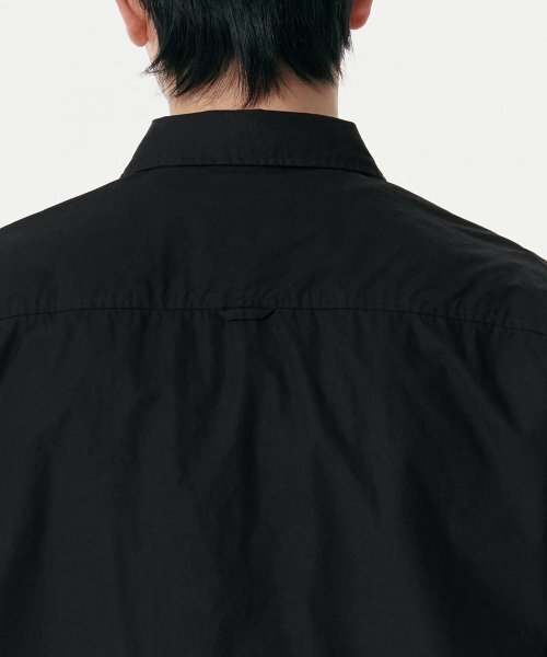MUSINSA STANDARD（ムシンサスタンダード）の「リラックスドウォッシュドポプリンシャツ[ブラック]（シャツ/ブラウス・メンズ・その他・SMALL/MEDIUM/LARGE/X-LARGE/XX-LARGE）」の4枚目の写真