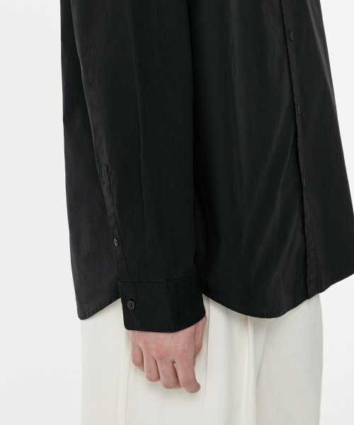 MUSINSA STANDARD（ムシンサスタンダード）の「リラックスドウォッシュドポプリンシャツ[ブラック]（シャツ/ブラウス・メンズ・その他・SMALL/MEDIUM/LARGE/X-LARGE/XX-LARGE）」の6枚目の写真