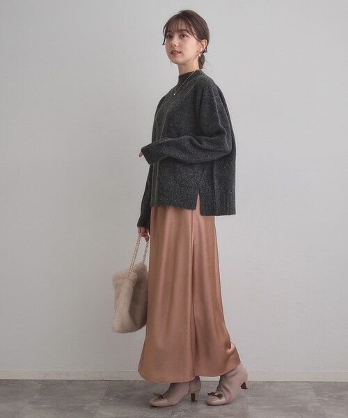 couture brooch（クチュールブローチ）の「シルキーヘビーサテンスカート（スカート・レディース・チャコールグレー/サンドベージュ/アイボリー・42/40/38）」の22枚目の写真