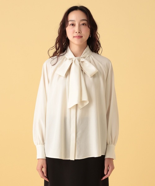 Elura（エルーラ）の「≪入卒/セレモニー/通勤≫ボウタイ2WAYブラウス/612479（シャツ/ブラウス・レディース・ホワイト/ネイビー・FREE）」の16枚目の写真