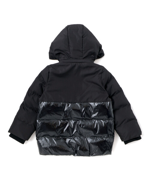 BeBe（ベベ）の「【撥水加工】タフタ切り替えロゴプリントフード中綿コート（ダウンジャケット/コート・キッズ・ブラック・130cm/120cm/110cm/100cm/140cm/150cm）」の5枚目の写真