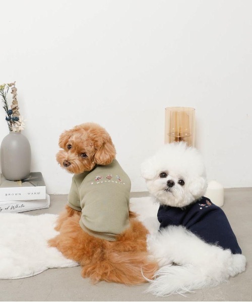 moncheri（モンシェリ）の「宇宙柄刺繍トップス（ペットウェア・レディース・カーキ/ネイビー・S/M/L/XL）」の9枚目の写真