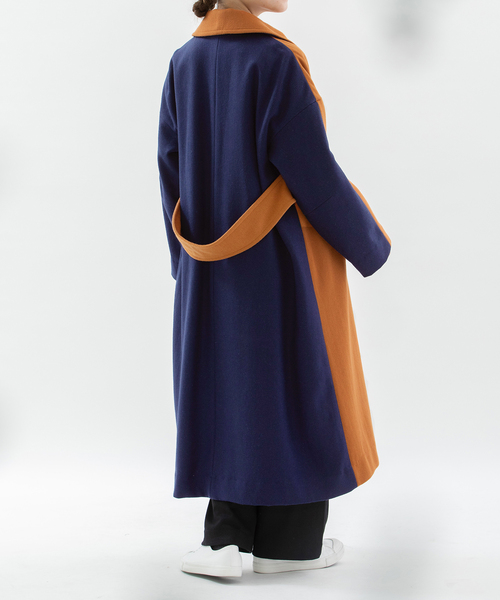 バイカラーロングコート