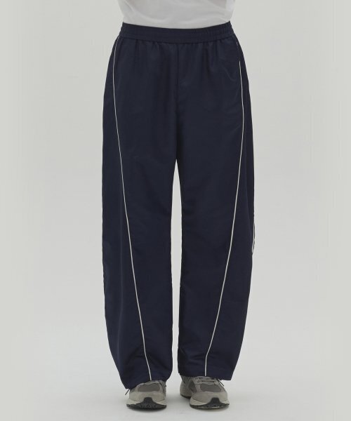 SECONDMONO（セカンドモノローグ）の「ベースボールカーブドワイドナイロンパンツ（起毛）ネイビー_SEPT028NAVY（スウェットパンツ・レディース・その他・LARGE/MEDIUM）」の6枚目の写真