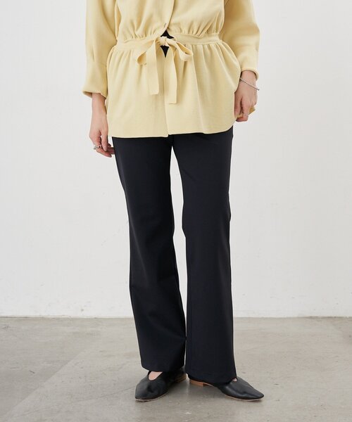 SHENERY（シーナリー）の「スリムジャージーパンツ（その他パンツ・レディース・アイボリー/ブラック・36/38）」の2枚目の写真