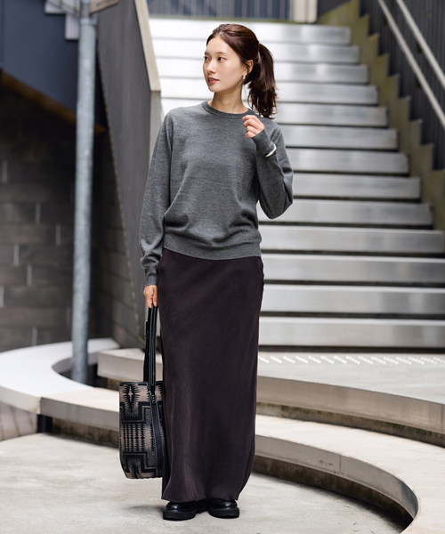 FRAMeWORK（フレームワーク）の「イタリアヤーン basic クループルオーバー（ニット/セーター・レディース・ネイビー/ブルー/チャコールグレー/ホワイト・FREE）」の12枚目の写真