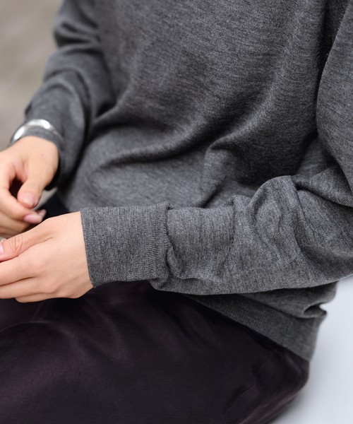 FRAMeWORK（フレームワーク）の「イタリアヤーン basic クループルオーバー（ニット/セーター・レディース・ネイビー/ブルー/チャコールグレー/ホワイト・FREE）」の22枚目の写真