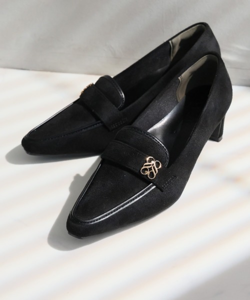 VIVIAN（ヴィヴィアン）の「履きごこちやみつき感激 スクエアトゥモノグラム5cmプレートヒールローファーパンプス（パンプス・レディース・ストーン/ブラック系その他3/ナチュラル・24/23.5/23/22.5/24.5）」の2枚目の写真