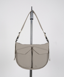 THETUNG（ザトゥン）の「Journey (Ivory)（メッセンジャーバッグ）」