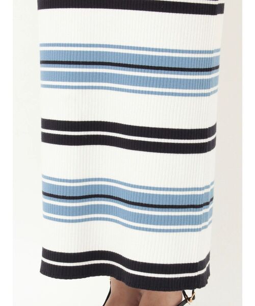 LAGUNAMOON（ラグナムーン）の「シャツレイヤードボーダーニットワンピース（ワンピース・レディース・ブルー/ベージュ/ブラウン・SMALL/MEDIUM）」の8枚目の写真