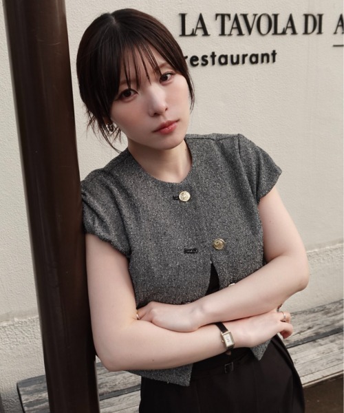 SENEE（セニー）の「tweed balloon sleeve jacket（ツイードバルーンスリーブジャケット）（ノーカラージャケット・レディース・ブラウン/ブラック・MEDIUM/SMALL）」の6枚目の写真