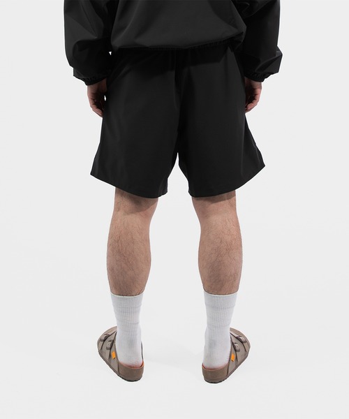 FOG ESSENTIALS（エフオージーエッセンシャルズ）の「ESSENTIALS  NBA CLASSIC FIT SHORT エッセンシャルズ（その他パンツ・メンズ・ブラック・MEDIUM/SMALL/X-SMALL）」の4枚目の写真