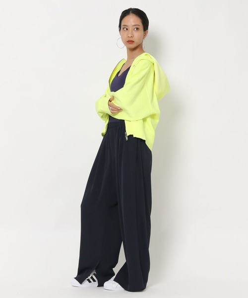 HEREIAM（ヘレイアム）の「【HEREIAM】モードな落ち感が魅力。トロミタックパンツ（その他パンツ・レディース・ブラック/ダークネイビー・SMALL/MEDIUM）」の7枚目の写真