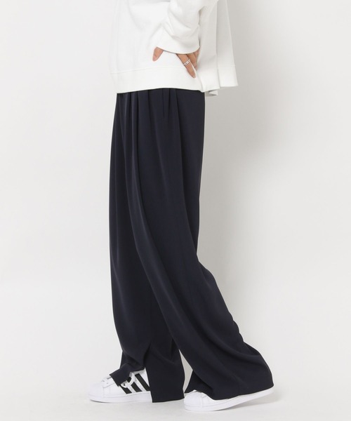 HEREIAM（ヘレイアム）の「【HEREIAM】モードな落ち感が魅力。トロミタックパンツ（その他パンツ・レディース・ブラック/ダークネイビー・SMALL/MEDIUM）」の13枚目の写真