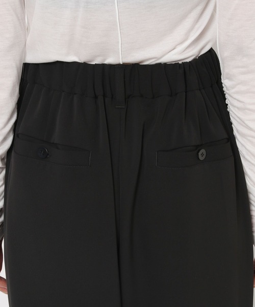 HEREIAM（ヘレイアム）の「【HEREIAM】モードな落ち感が魅力。トロミタックパンツ（その他パンツ・レディース・ブラック/ダークネイビー・SMALL/MEDIUM）」の20枚目の写真