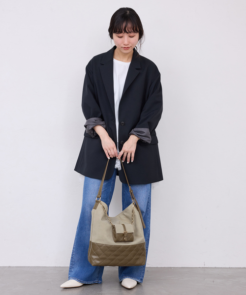 SLOBE IENA(スローブイエナ)の「SLOBE IENA ポーチ付きキルティングバッグ(ショルダーバッグ・レディース・ベージュ/ブラウン・FREE)」の7枚目の写真