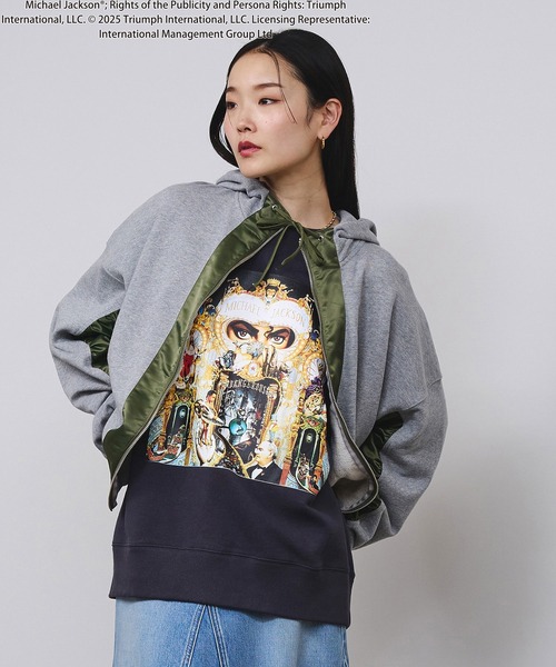 ROSE BUD（ローズバッド）の「(Michael Jackson)DANGEROUS SWEATSHIRT（Tシャツ/カットソー・レディース・グレー/チャコール・ONE SIZE）」の11枚目の写真